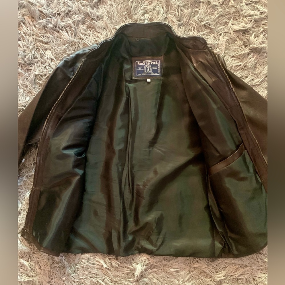 Brown Authentic Leather Jacket. Mint Condition Si… - image 3